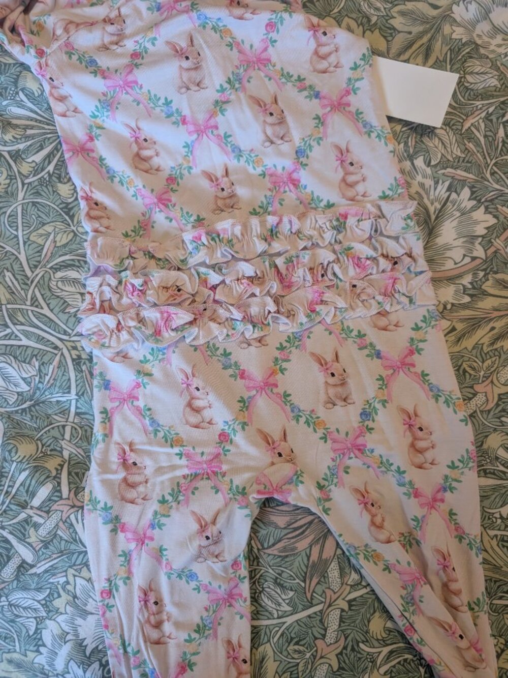 NWT Bums & Roses Ruffle Romper Bunnies - Picture 4 of 6